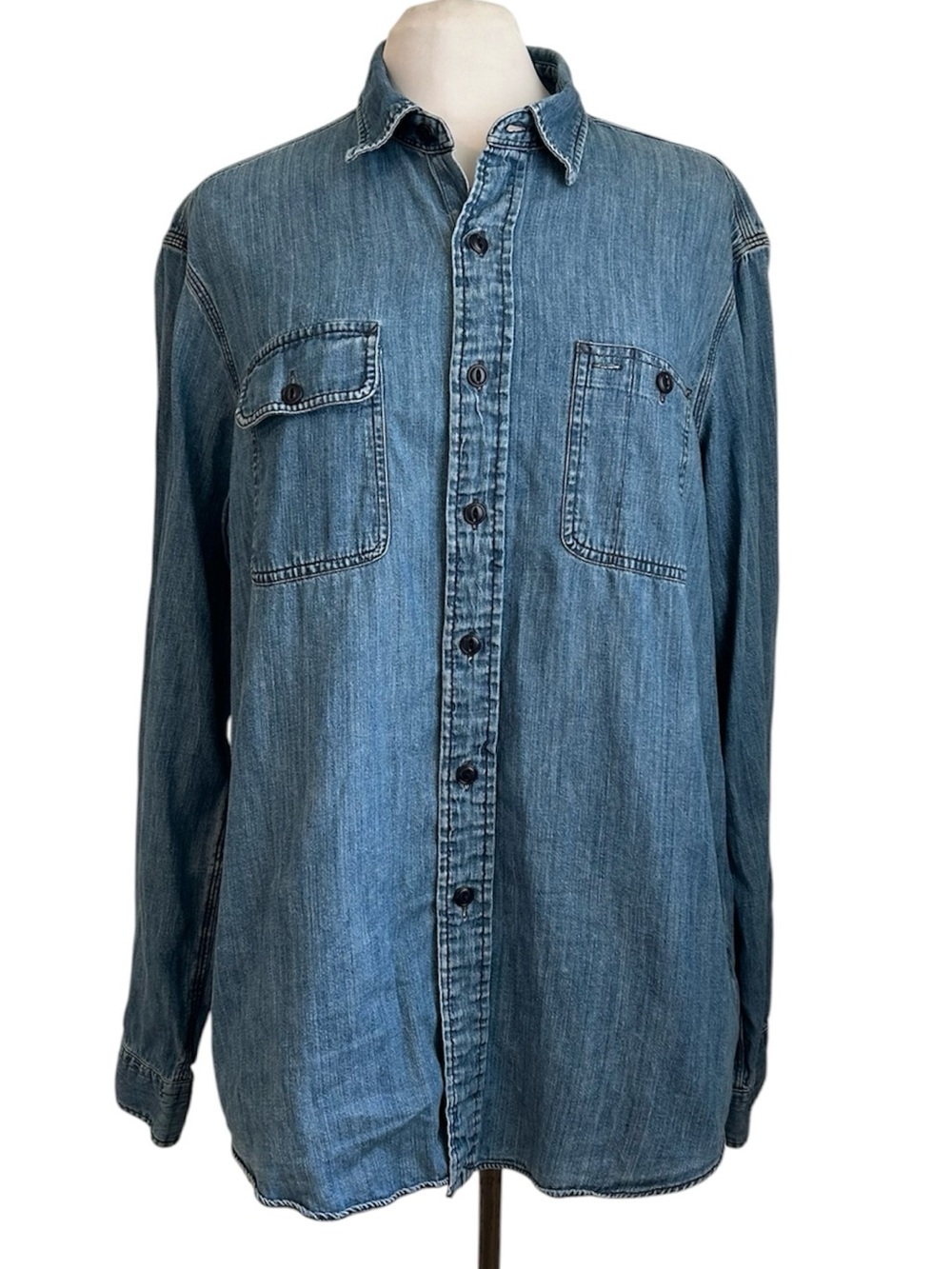 Polo by Ralph Lauren Men's Light Blue Denim Button-Down Shirt Large